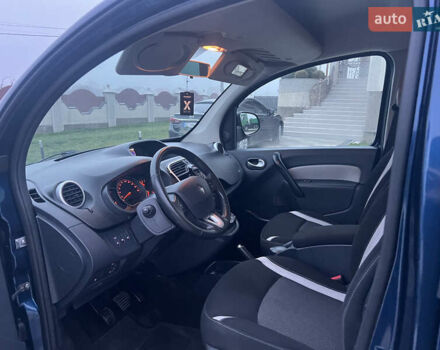 Синий Рено Кенгу, объемом двигателя 1.5 л и пробегом 180 тыс. км за 12750 $, фото 22 на Automoto.ua