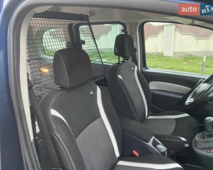 Синий Рено Кенгу, объемом двигателя 1.5 л и пробегом 180 тыс. км за 12750 $, фото 109 на Automoto.ua