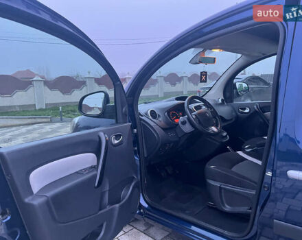 Синий Рено Кенгу, объемом двигателя 1.5 л и пробегом 180 тыс. км за 12750 $, фото 19 на Automoto.ua