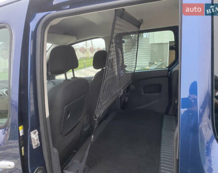 Синий Рено Кенгу, объемом двигателя 1.5 л и пробегом 180 тыс. км за 12750 $, фото 108 на Automoto.ua