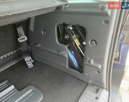 Синий Рено Кенгу, объемом двигателя 1.5 л и пробегом 180 тыс. км за 12750 $, фото 105 на Automoto.ua