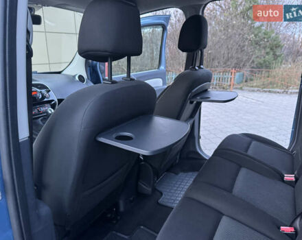 Синий Рено Кенгу, объемом двигателя 1.5 л и пробегом 149 тыс. км за 12900 $, фото 19 на Automoto.ua