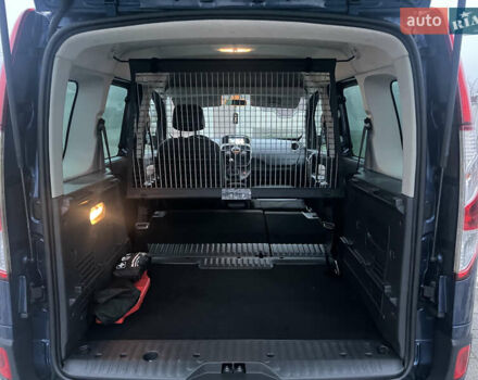 Синий Рено Кенгу, объемом двигателя 1.5 л и пробегом 180 тыс. км за 12750 $, фото 45 на Automoto.ua