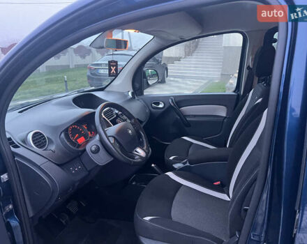 Синий Рено Кенгу, объемом двигателя 1.5 л и пробегом 180 тыс. км за 12750 $, фото 16 на Automoto.ua