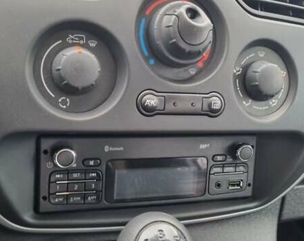 Синій Рено Кєнгу, об'ємом двигуна 1.5 л та пробігом 130 тис. км за 13700 $, фото 16 на Automoto.ua