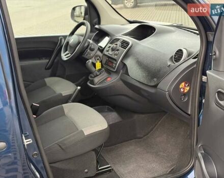 Синий Рено Кенгу, объемом двигателя 1.5 л и пробегом 128 тыс. км за 13999 $, фото 14 на Automoto.ua