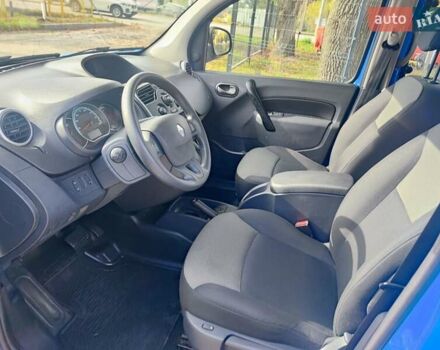 Синий Рено Кенгу, объемом двигателя 0 л и пробегом 30 тыс. км за 15999 $, фото 1 на Automoto.ua