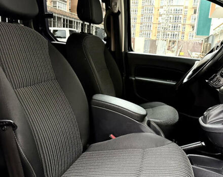 Синій Рено Кєнгу, об'ємом двигуна 1.5 л та пробігом 198 тис. км за 15900 $, фото 19 на Automoto.ua