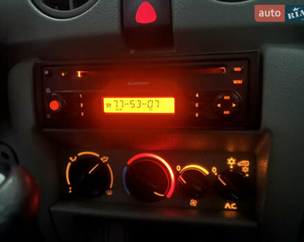 Зелений Рено Кєнгу, об'ємом двигуна 1.46 л та пробігом 220 тис. км за 3200 $, фото 42 на Automoto.ua