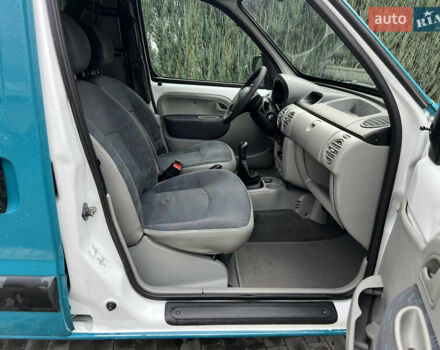 Зелений Рено Кєнгу, об'ємом двигуна 1.46 л та пробігом 220 тис. км за 3200 $, фото 13 на Automoto.ua