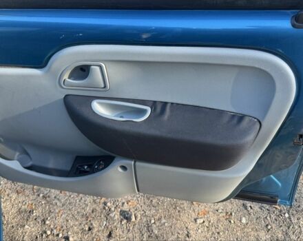 Зелений Рено Кєнгу, об'ємом двигуна 1.6 л та пробігом 149 тис. км за 3300 $, фото 6 на Automoto.ua