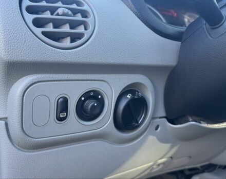 Зелений Рено Кєнгу, об'ємом двигуна 1.6 л та пробігом 149 тис. км за 3300 $, фото 13 на Automoto.ua