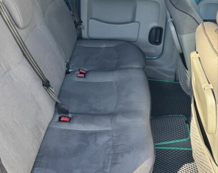 Зелений Рено Кєнгу, об'ємом двигуна 1.6 л та пробігом 149 тис. км за 3300 $, фото 4 на Automoto.ua