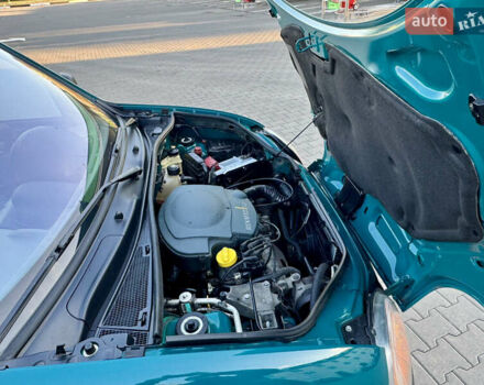 Зеленый Рено Кенгу, объемом двигателя 1.4 л и пробегом 209 тыс. км за 3600 $, фото 18 на Automoto.ua