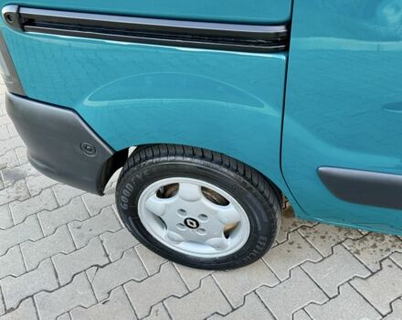 Зеленый Рено Кенгу, объемом двигателя 1.4 л и пробегом 209 тыс. км за 3600 $, фото 12 на Automoto.ua