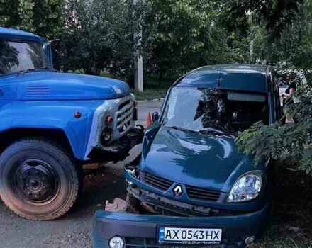 Рено Кенгу 2006 в Харькове на Automoto.ua Зеленый Рено Кенгу, объемом двигателя 1.6 л и пробегом 260 тыс. км за 2000 $, фото 2 на Automoto.ua