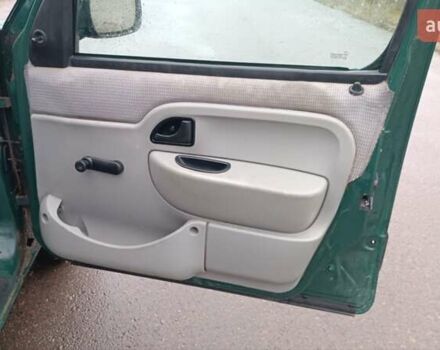 Зелений Рено Кєнгу, об'ємом двигуна 1.4 л та пробігом 412 тис. км за 2450 $, фото 17 на Automoto.ua