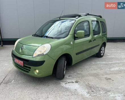 Зеленый Рено Кенгу, объемом двигателя 1.6 л и пробегом 196 тыс. км за 7499 $, фото 7 на Automoto.ua