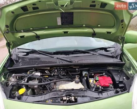 Зелений Рено Кєнгу, об'ємом двигуна 1.6 л та пробігом 223 тис. км за 6999 $, фото 13 на Automoto.ua