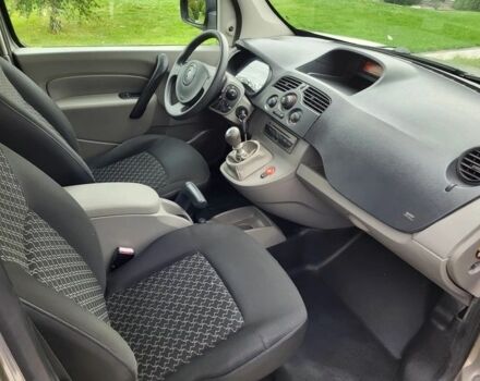 Зеленый Рено Кенгу, объемом двигателя 1.5 л и пробегом 140 тыс. км за 7000 $, фото 12 на Automoto.ua