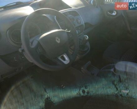 Зелений Рено Кєнгу, об'ємом двигуна 1.5 л та пробігом 235 тис. км за 8999 $, фото 18 на Automoto.ua