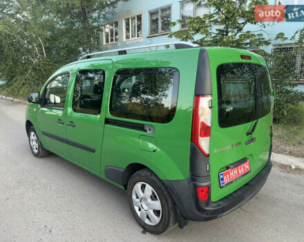 Зеленый Рено Кенгу, объемом двигателя 1.5 л и пробегом 162 тыс. км за 12499 $, фото 3 на Automoto.ua