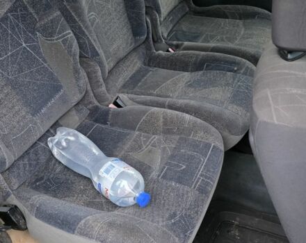 Зеленый Рено Кенгу, объемом двигателя 1.4 л и пробегом 284 тыс. км за 1650 $, фото 6 на Automoto.ua