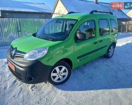 Зелений Рено Кєнгу, об'ємом двигуна 1.5 л та пробігом 235 тис. км за 8999 $, фото 1 на Automoto.ua