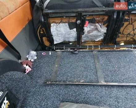 Помаранчевий Рено Кєнгу, об'ємом двигуна 1.5 л та пробігом 280 тис. км за 5200 $, фото 19 на Automoto.ua