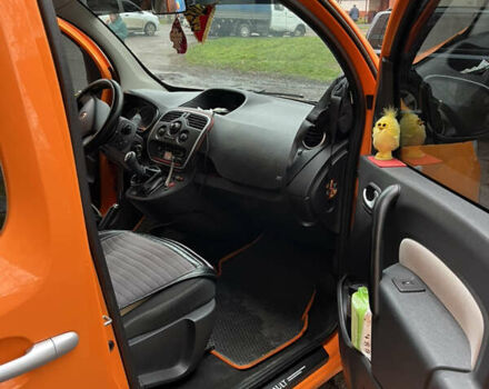 Оранжевый Рено Кенгу, объемом двигателя 1.5 л и пробегом 230 тыс. км за 11000 $, фото 12 на Automoto.ua