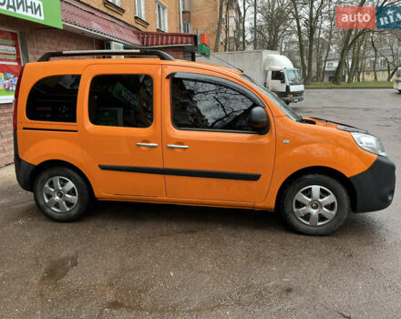 Оранжевый Рено Кенгу, объемом двигателя 1.5 л и пробегом 230 тыс. км за 11000 $, фото 6 на Automoto.ua