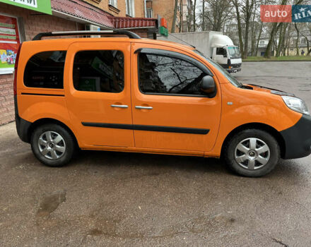 Оранжевый Рено Кенгу, объемом двигателя 1.5 л и пробегом 230 тыс. км за 11000 $, фото 5 на Automoto.ua