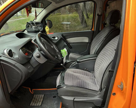 Оранжевый Рено Кенгу, объемом двигателя 1.5 л и пробегом 230 тыс. км за 11000 $, фото 9 на Automoto.ua