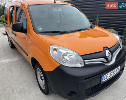 Рено Кенгу 2017 в Киеве на Automoto.ua Оранжевый Рено Кенгу, объемом двигателя 1.5 л и пробегом 300 тыс. км за 11500 $, фото 7 на Automoto.ua