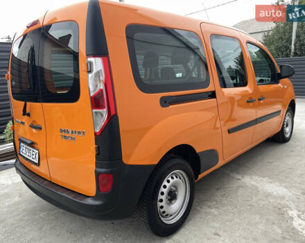 Рено Кенгу 2017 в Киеве на Automoto.ua Оранжевый Рено Кенгу, объемом двигателя 1.5 л и пробегом 300 тыс. км за 11500 $, фото 13 на Automoto.ua