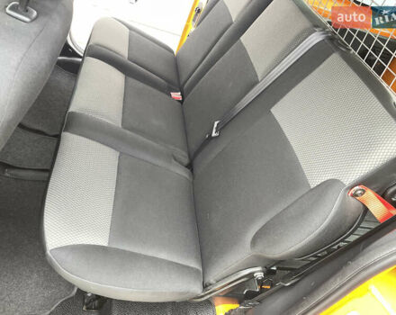 Рено Кенгу 2017 в Киеве на Automoto.ua Оранжевый Рено Кенгу, объемом двигателя 1.5 л и пробегом 300 тыс. км за 11500 $, фото 28 на Automoto.ua