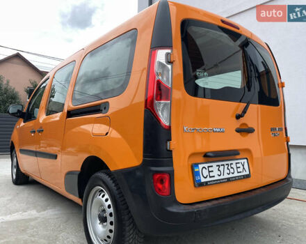 Рено Кенгу 2017 в Киеве на Automoto.ua Оранжевый Рено Кенгу, объемом двигателя 1.5 л и пробегом 300 тыс. км за 11500 $, фото 16 на Automoto.ua