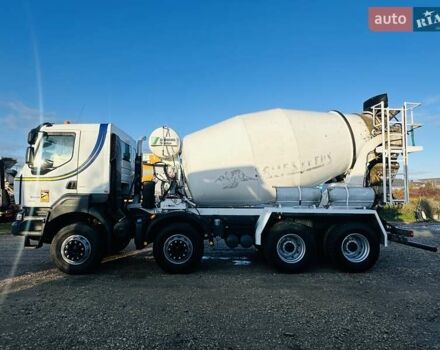 Белый Рено Керакс, объемом двигателя 0 л и пробегом 291 тыс. км за 58900 $, фото 8 на Automoto.ua