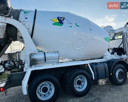 Белый Рено Керакс, объемом двигателя 0 л и пробегом 291 тыс. км за 58900 $, фото 5 на Automoto.ua