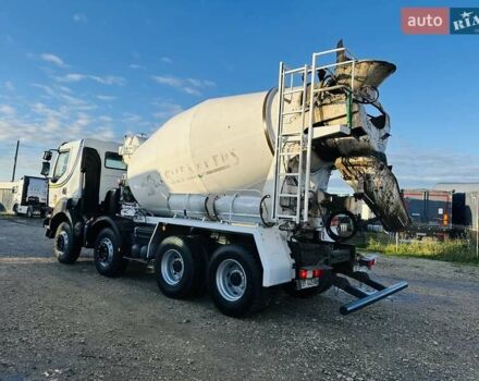 Белый Рено Керакс, объемом двигателя 0 л и пробегом 291 тыс. км за 58900 $, фото 4 на Automoto.ua