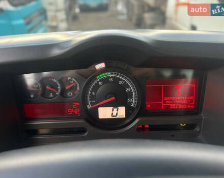 Білий Рено Керакс, об'ємом двигуна 0 л та пробігом 220 тис. км за 60000 $, фото 3 на Automoto.ua