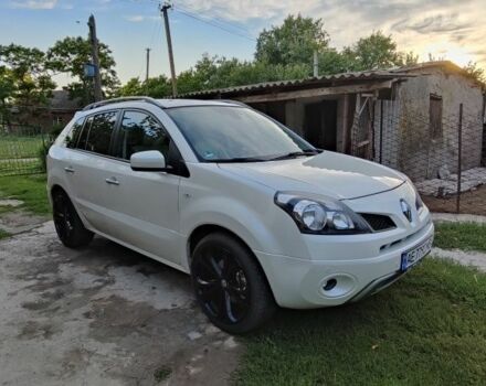 Белый Рено Колеос, объемом двигателя 2 л и пробегом 150 тыс. км за 10500 $, фото 5 на Automoto.ua