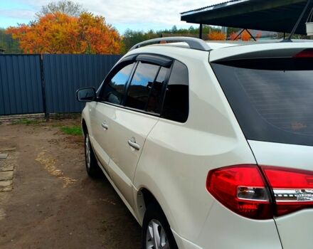 Белый Рено Колеос, объемом двигателя 2 л и пробегом 310 тыс. км за 7300 $, фото 4 на Automoto.ua