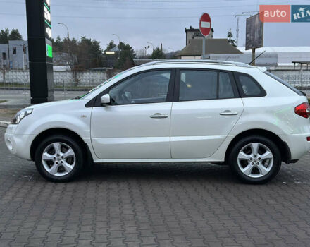 Белый Рено Колеос, объемом двигателя 2.5 л и пробегом 89 тыс. км за 8800 $, фото 7 на Automoto.ua