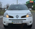Белый Рено Колеос, объемом двигателя 2.5 л и пробегом 89 тыс. км за 8800 $, фото 5 на Automoto.ua