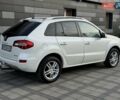 Белый Рено Колеос, объемом двигателя 2 л и пробегом 225 тыс. км за 9800 $, фото 4 на Automoto.ua