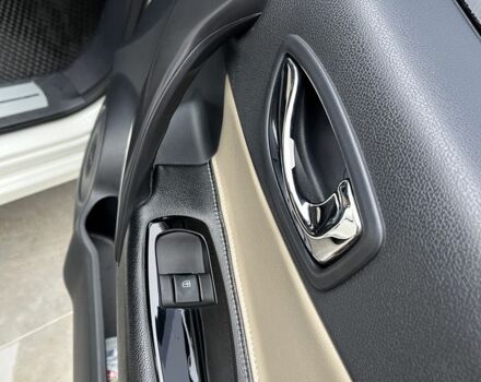 Белый Рено Колеос, объемом двигателя 2 л и пробегом 253 тыс. км за 8700 $, фото 11 на Automoto.ua