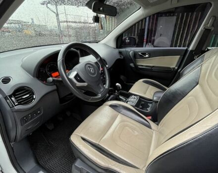 Белый Рено Колеос, объемом двигателя 2 л и пробегом 253 тыс. км за 8700 $, фото 6 на Automoto.ua