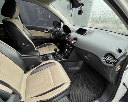 Білий Рено Колеос, об'ємом двигуна 2 л та пробігом 253 тис. км за 8700 $, фото 10 на Automoto.ua