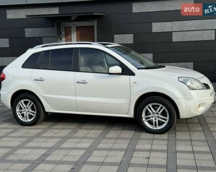 Белый Рено Колеос, объемом двигателя 2 л и пробегом 225 тыс. км за 9800 $, фото 17 на Automoto.ua